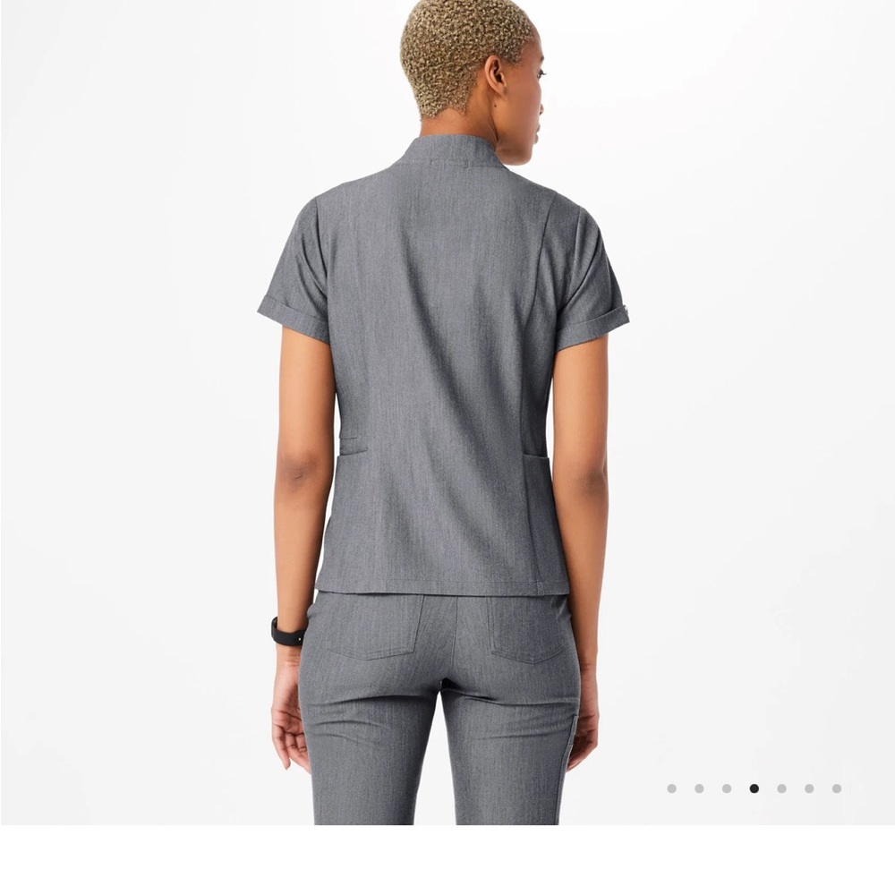 Figs Graphite Inara Slim Top - M - Picture 3 of 5